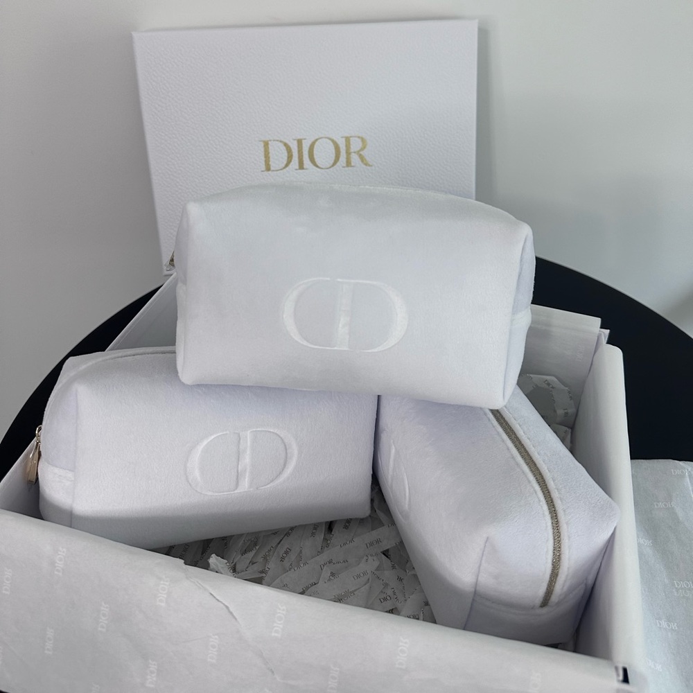 New in Box✨Dior Beauty Pouches - Set of 3🤍